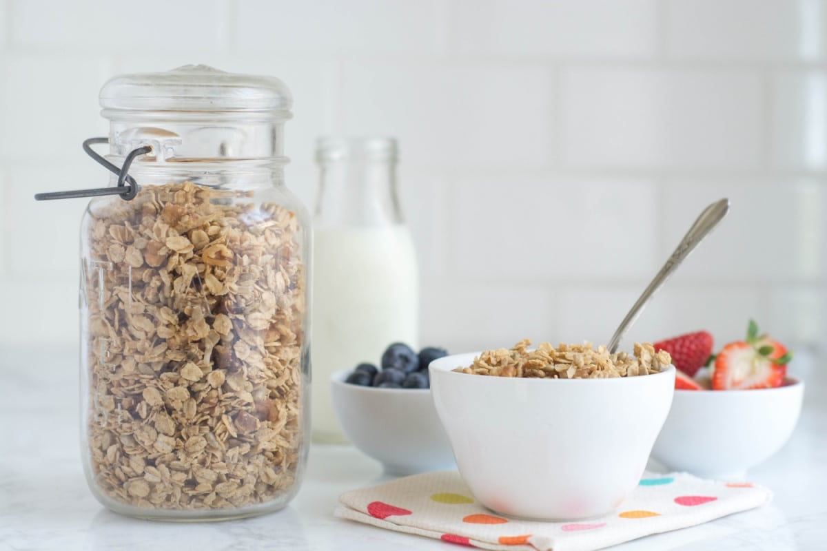 Healthy Homemade Granola (Easy Flexible Recipe)