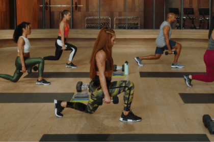 Walking Lunge: Instructions, Tips, Benefits